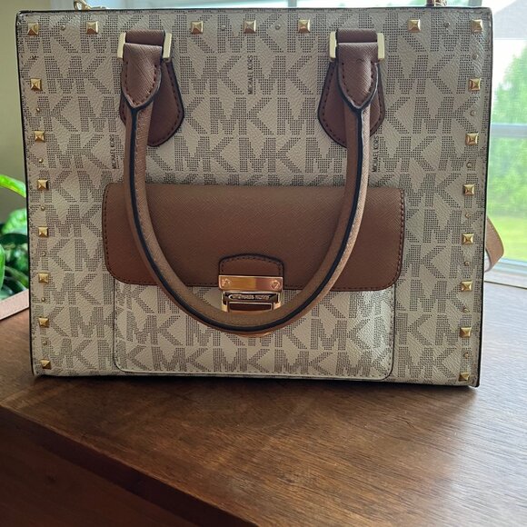 Michael's Kors Handbag - Picture 2 of 5